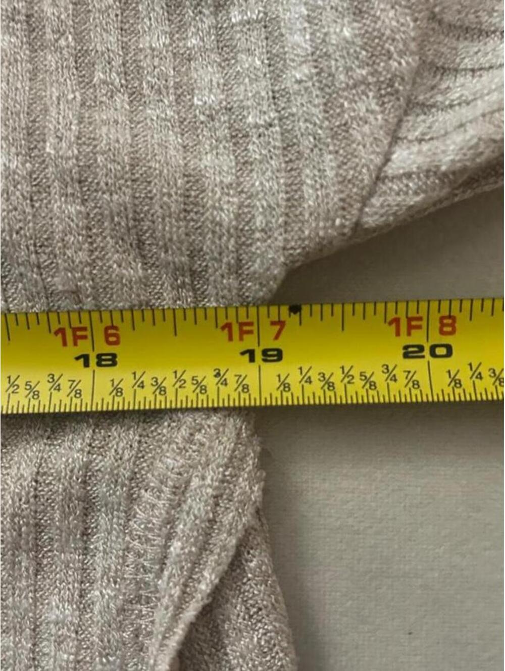 Umgee gray ribbed knit long sleeve dress with open shoulder, size M - Picture 7 of 7
